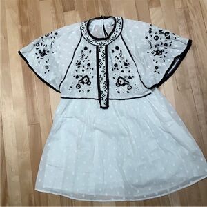White dress with black details Zara TRF size small excellent condition Eyelet